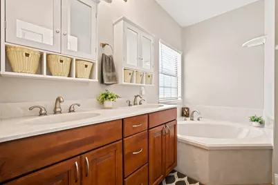 8632 Bristolwood Circle, Navarre, FL 32566 - Photo 63