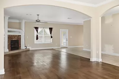 4563 Hermosa Road, Crestview, FL 32539 - Photo 9