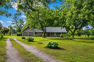 862 US-90, Holt, FL 32564 - Photo 1