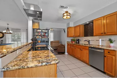 2810 Venetian, Gulf Breeze, FL 32563 - Photo 3
