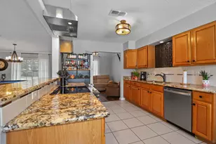 2810 Venetian, Gulf Breeze, FL 32563 - Photo 3