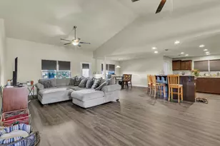 5573 Hannah Street, Milton, FL 32570 - Photo 11