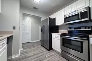 852 Dunwoody Pl, Fort Walton Beach, FL 32547 - Photo 1