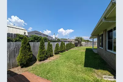 9903 Parker Lake Circle, Navarre, FL 32566 - Photo 35