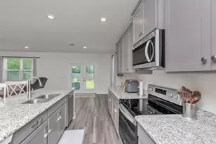6203 Carson Dr, Milton, FL 32570 - Photo 19