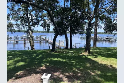 7202 Majestic Boulevard, Navarre, FL 32566 - Photo 3
