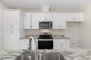 8179 Segura St, Navarre, FL 32566 - Photo 13