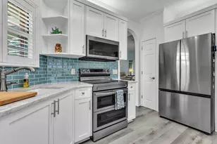 4126 Oak Pointe Dr, Gulf Breeze, FL 32563 - Photo 15