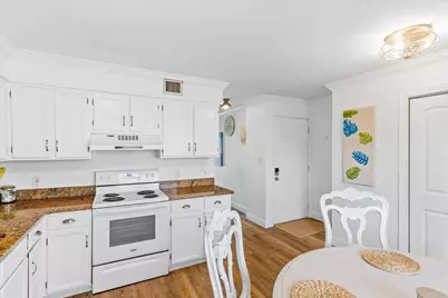 8522 Gulf Boulevard #APT 1, Navarre, FL 32566 - Photo 9