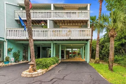 8522 Gulf Boulevard #APT 1, Navarre, FL 32566 - Photo 3