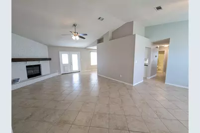 9516 Brentwood Boulevard, Navarre, FL 32566 - Photo 3