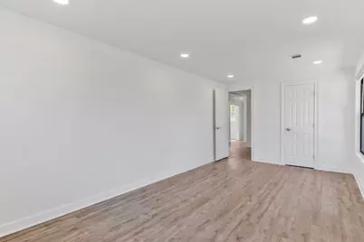 1301 W Lee Street, Pensacola, FL 32501 - Photo 53