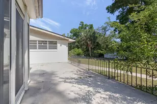 1301 W Lee St, Pensacola, FL 32501 - Photo 39