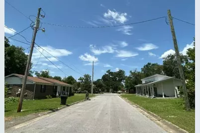 211 E Bobe Street, Pensacola, FL 32503 - Photo 3
