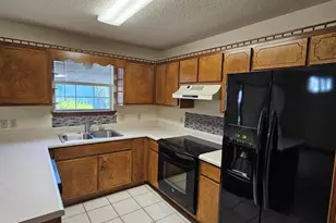 7854 Pleasant Oaks Ave, Navarre, FL 32566 - Photo 11