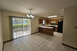 7854 Pleasant Oaks Ave, Navarre, FL 32566 - Photo 9