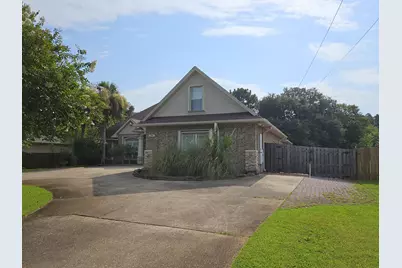 1866 Sunrise Drive, Navarre, FL 32566 - Photo 3