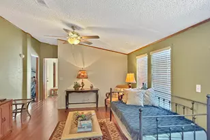 8560 El Paseo St, Navarre, FL 32566 - Photo 9