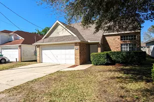 517 Rush Park Cir, Mary Esther, FL 32569 - Photo 1