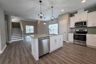2331 Hadleigh Hills Ct, Navarre, FL 32566 - Photo 11