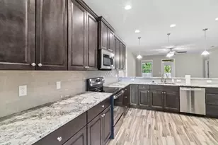 949 Kenzie Ln, Fort Walton Beach, FL 32547 - Photo 7