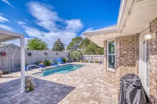 2331 Heritage Cir, Navarre, FL 32566 - Photo 39