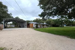 8717 Sand Pine Dr, Navarre, FL 32566 - Photo 43
