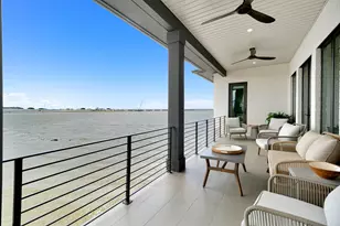 8 Wharf Ave, Pensacola, FL 32502 - Photo 63