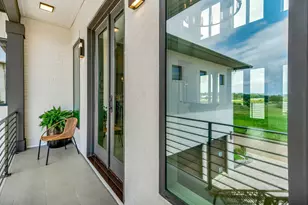 8 Wharf Ave, Pensacola, FL 32502 - Photo 73