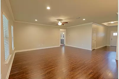 9186 Sunset Drive, Navarre, FL 32566 - Photo 7