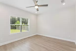 2475 Houston Cir, Gulf Breeze, FL 32563 - Photo 9