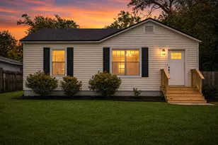 1760 W Romana St, Pensacola, FL 32502 - Photo 1