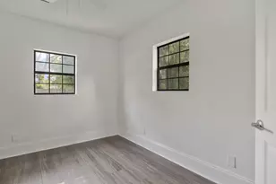 1760 W Romana St, Pensacola, FL 32502 - Photo 25
