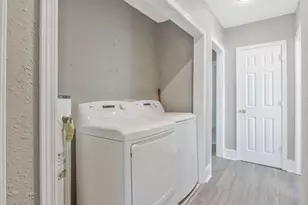 1760 W Romana St, Pensacola, FL 32502 - Photo 29
