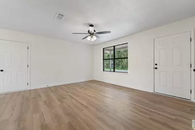 5429 Camille Gardens Circle, Milton, FL 32570 - Photo 13