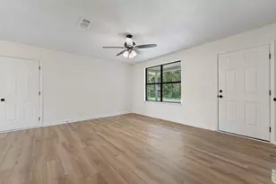 5429 Camille Gardens Cir, Milton, FL 32570 - Photo 13