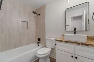 5429 Camille Gardens Cir, Milton, FL 32570 - Photo 11