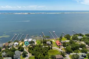 1717 Magnoila Dr, Navarre, FL 32566 - Photo 1