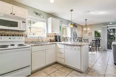 8436 Gulf Boulevard #UNIT 624, Navarre, FL 32566 - Photo 3