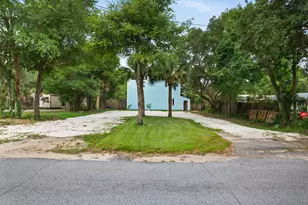 1825 Wheeler Rd, Gulf Breeze, FL 32563 - Photo 3