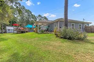 2096 Constitution Dr, Navarre, FL 32566 - Photo 29