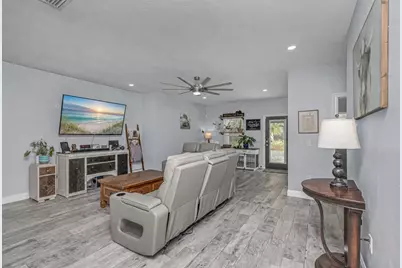2096 Constitution Drive, Navarre, FL 32566 - Photo 5