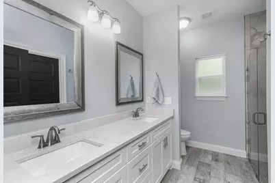 2096 Constitution Drive, Navarre, FL 32566 - Photo 13