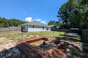 5619 Charter Cir, Gulf Breeze, FL 32563 - Photo 23