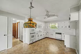 7621 Chellie Rd, Pensacola, FL 32526 - Photo 13