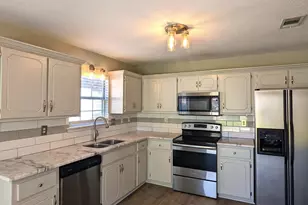 517 Rush Park Cir, Mary Esther, FL 32569 - Photo 13