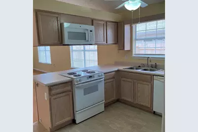 5575 Meadow Creek Place, Gulf Breeze, FL 32563 - Photo 5
