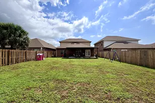 1689 Waterford Sound Blvd, Gulf Breeze, FL 32563 - Photo 3