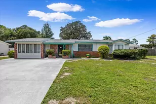104 SW Cedar Ave, Fort Walton Beach, FL 32548 - Photo 1