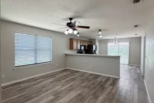 2064 Government Ct, Gulf Breeze, FL 32563 - Photo 11